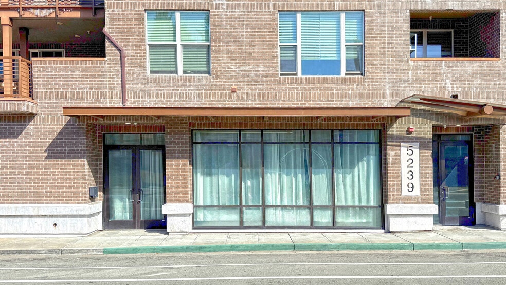 5239 Claremont Ave, Oakland, CA for lease - Building Photo - Image 1 of 12