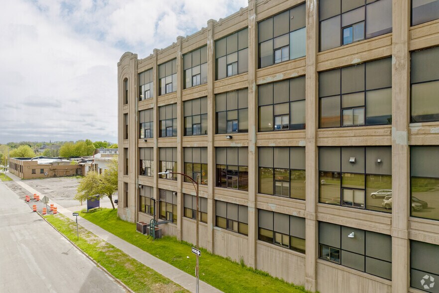30 Hart St, Rochester, NY à louer - Photo du bâtiment - Image 3 de 12