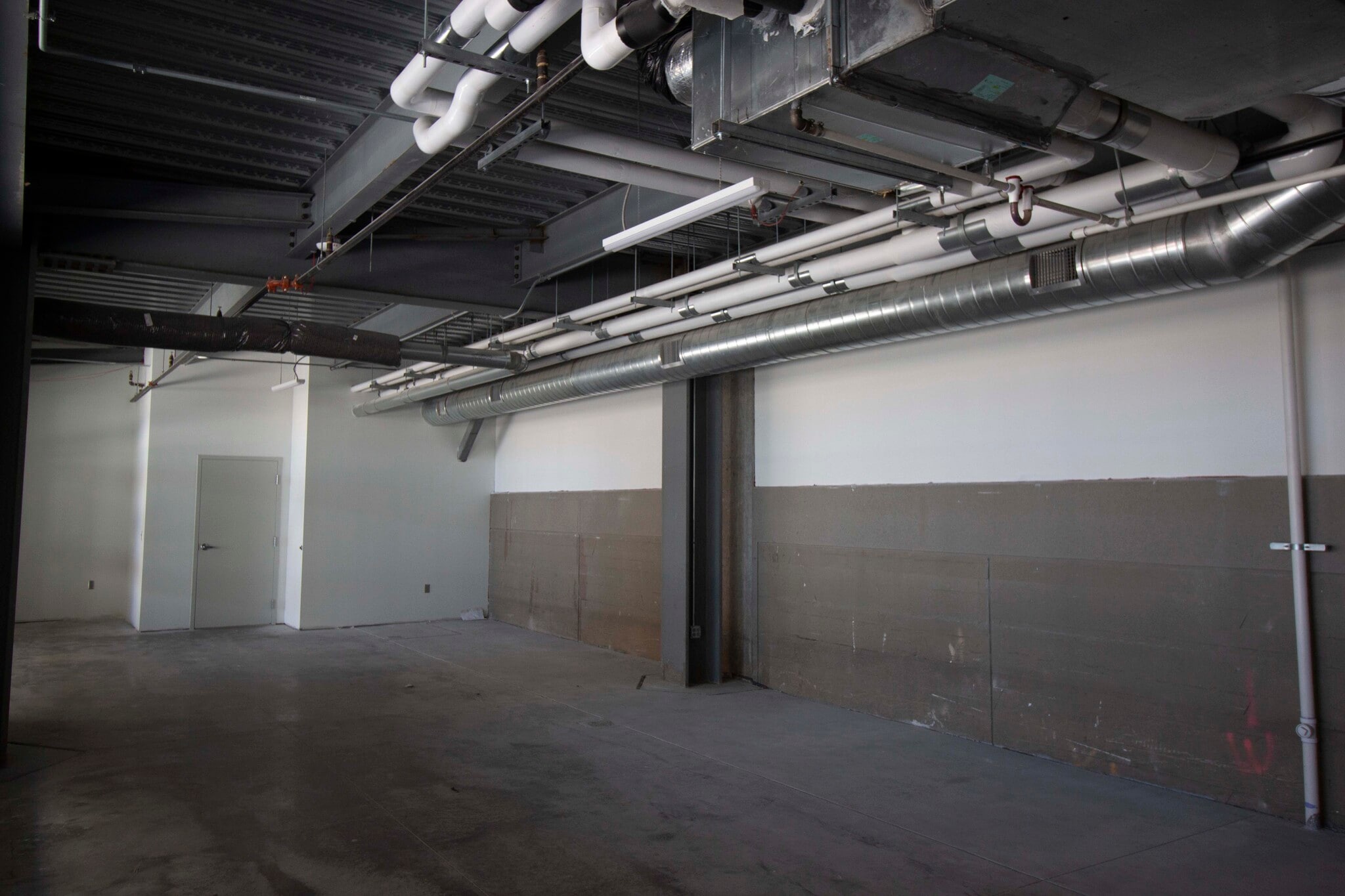 109 S Canopy St, Lincoln, NE for lease Interior Photo- Image 1 of 3