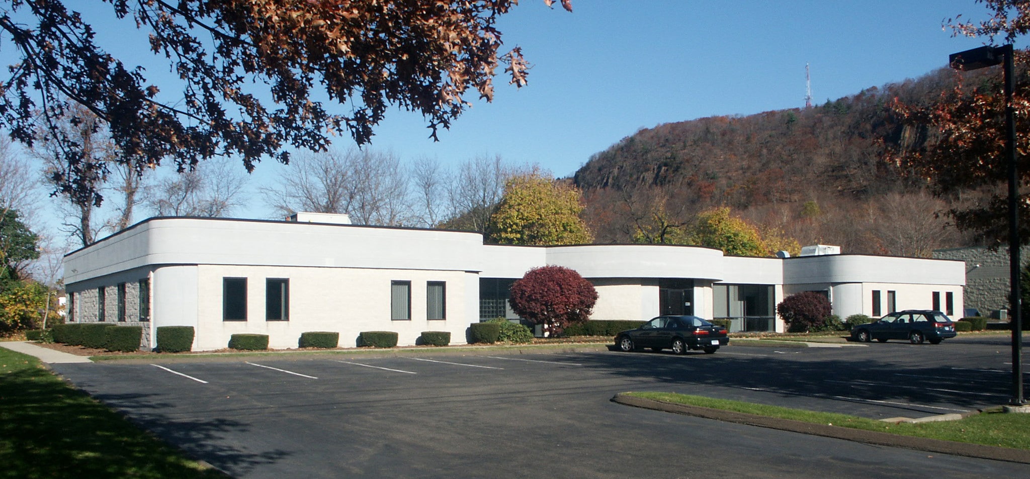 7 Research Dr, Woodbridge, CT à vendre Photo principale- Image 1 de 15