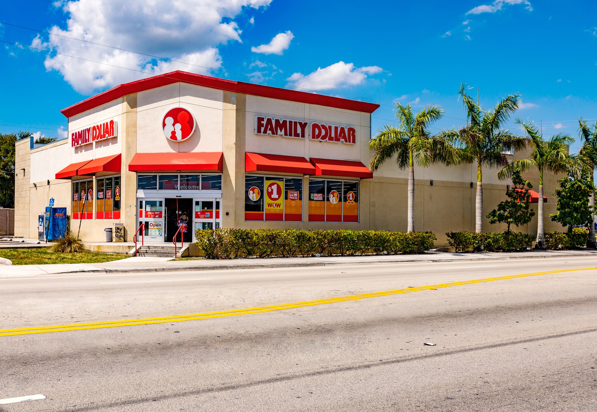 633 W Pembroke Rd, Hallandale Beach, FL for sale Primary Photo- Image 1 of 6