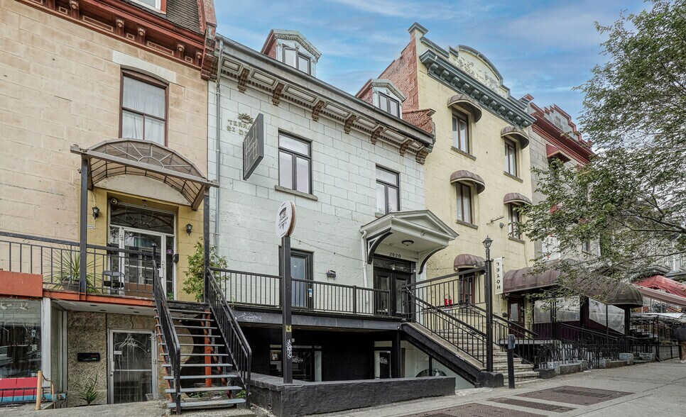 2018-2020 Rue Saint-Denis, Montréal, QC à vendre - Photo du bâtiment - Image 2 de 7