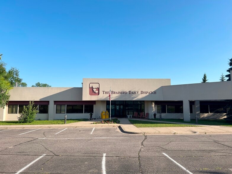 506 James St, Brainerd, MN à louer - Photo du bâtiment - Image 2 de 52