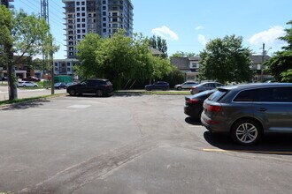 50 Foundry St, Moncton, NB à vendre Photo du bâtiment- Image 2 de 24