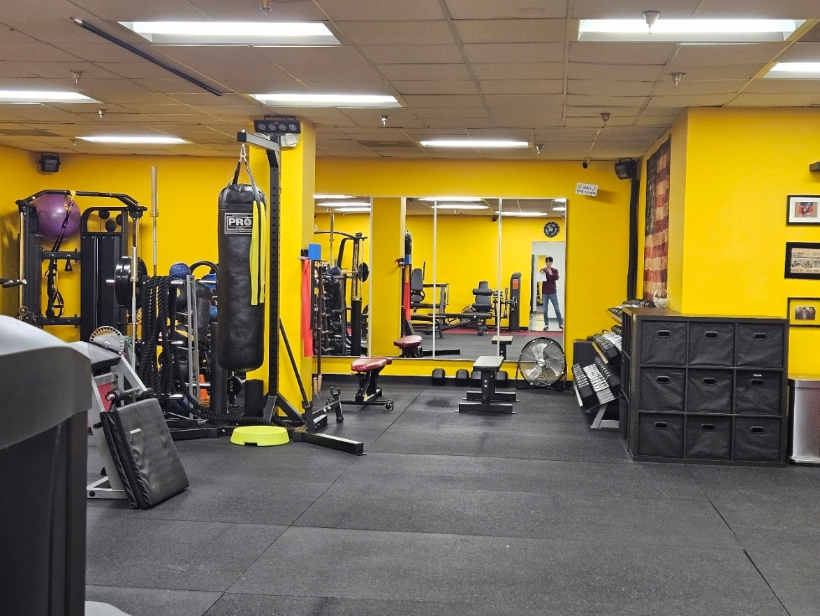 3000 W 6th St, Los Angeles, CA for lease Building Photo- Image 1 of 3