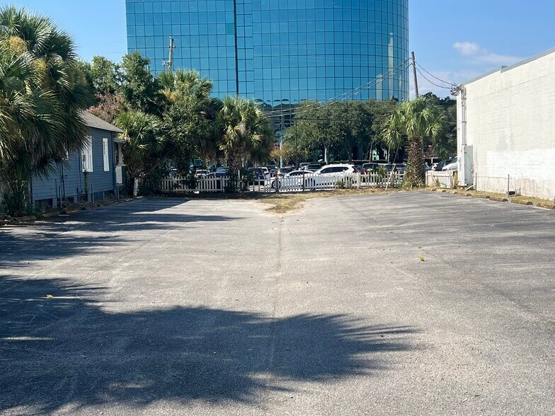 100 Blk Intendencia St, Pensacola, FL à vendre - Photo du bâtiment - Image 3 de 4
