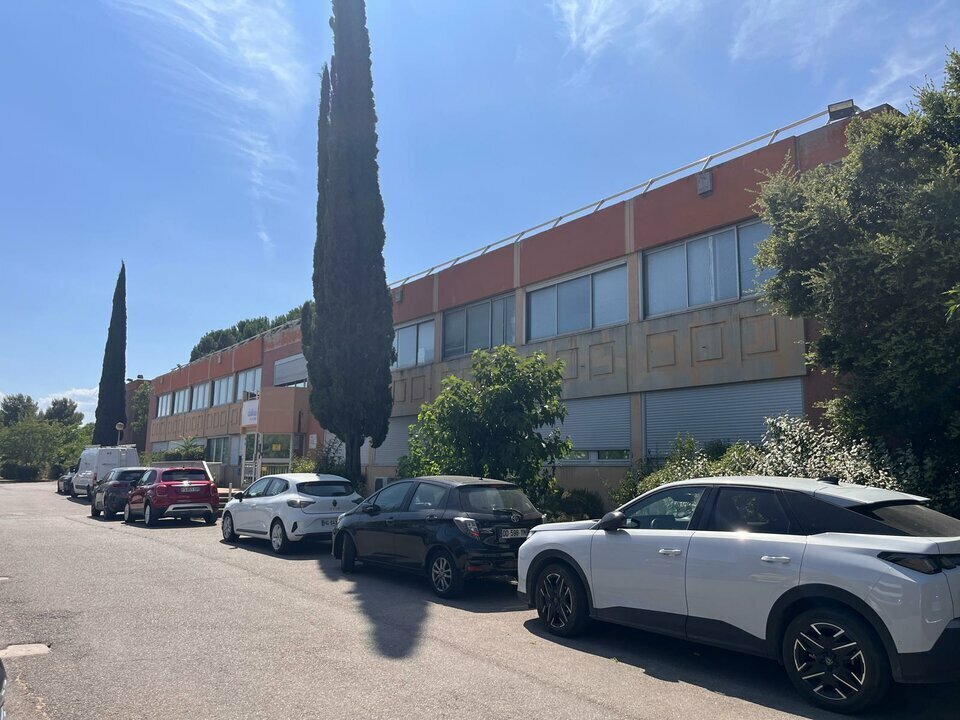 Office in Vitrolles for lease Building Photo- Image 1 of 14