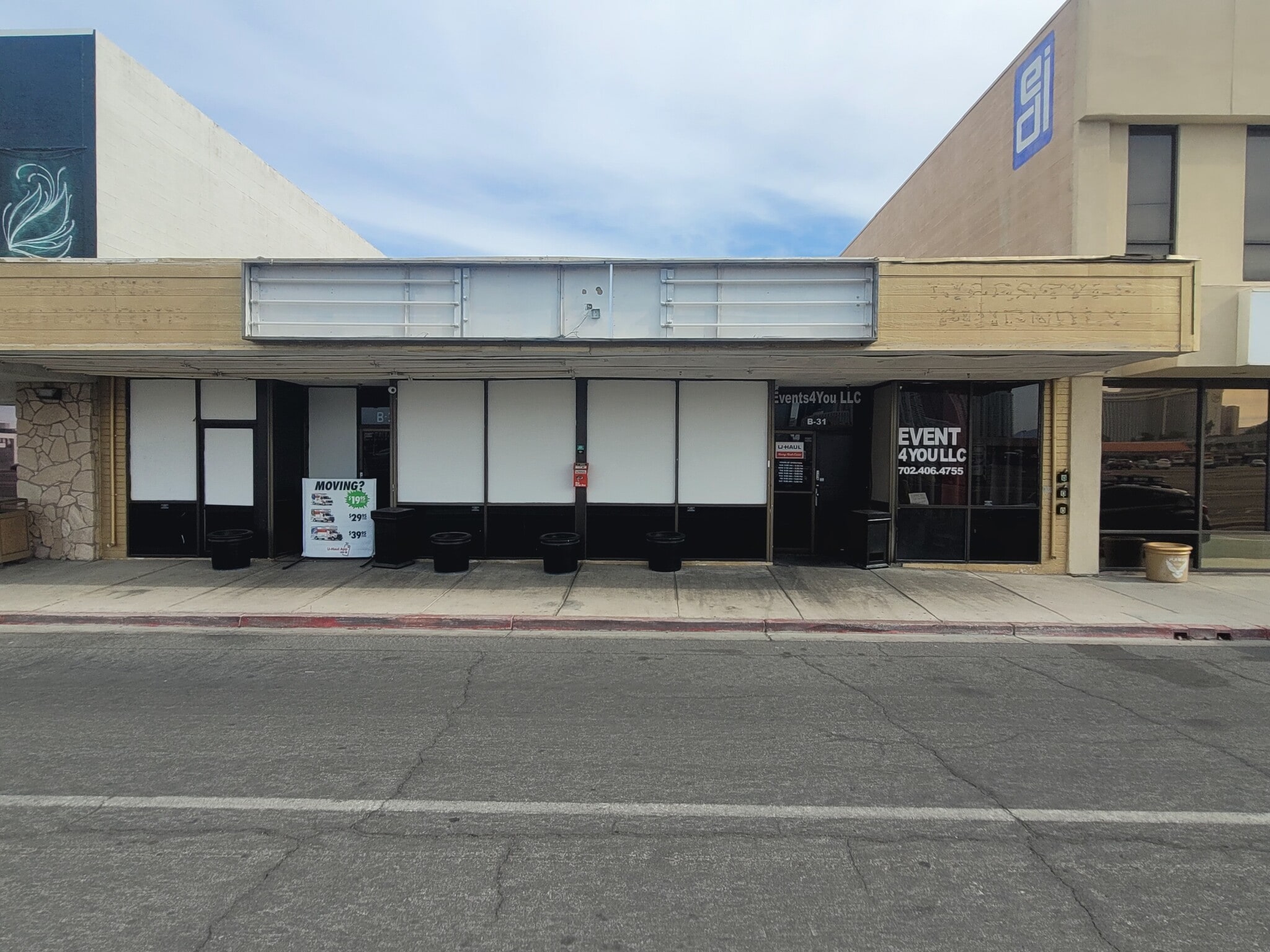 953 E Sahara Ave, Las Vegas, NV for sale Building Photo- Image 1 of 33
