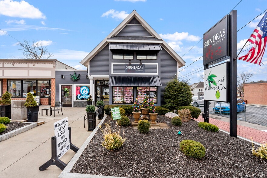 1624 Union St, Schenectady, NY for lease - Building Photo - Image 1 of 21