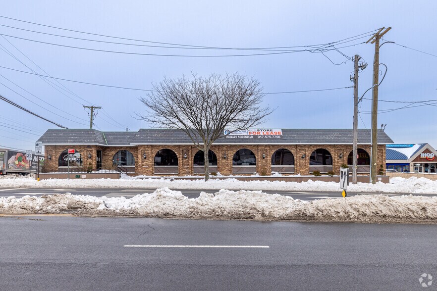 921 Richmond Ave, Staten Island, NY à louer - Photo du bâtiment - Image 3 de 4