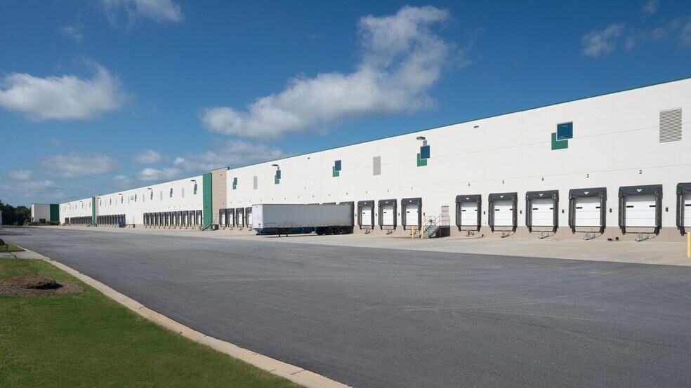 777 Douglas Hill Rd, Lithia Springs, GA for lease - Building Photo - Image 2 of 2