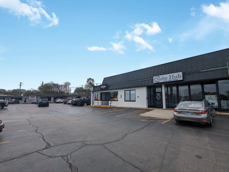 346-358 W Maple St, New Lenox, IL for lease - Building Photo - Image 3 of 4