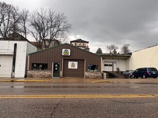 Plus de détails pour 139 Water St, Baraboo, WI - Local d'activités à louer