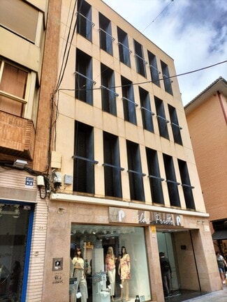 More details for Major, 32, Gandia - Retail for Sale