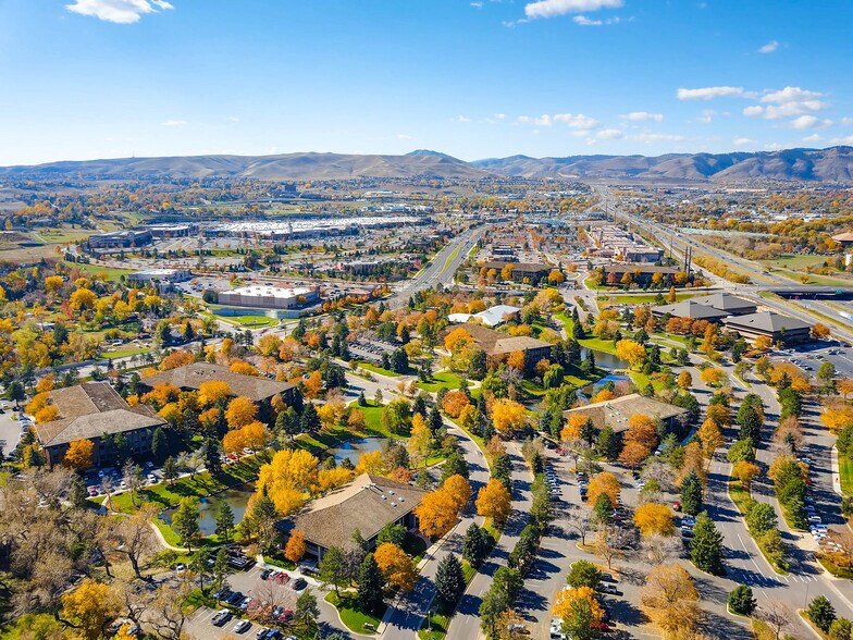 13949 W Colfax Ave, Lakewood, CO à louer - Photo du bâtiment - Image 1 de 76