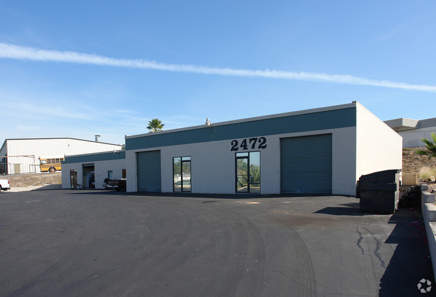 2472 S Santa Fe Ave, Vista, CA for lease - Building Photo - Image 1 of 9