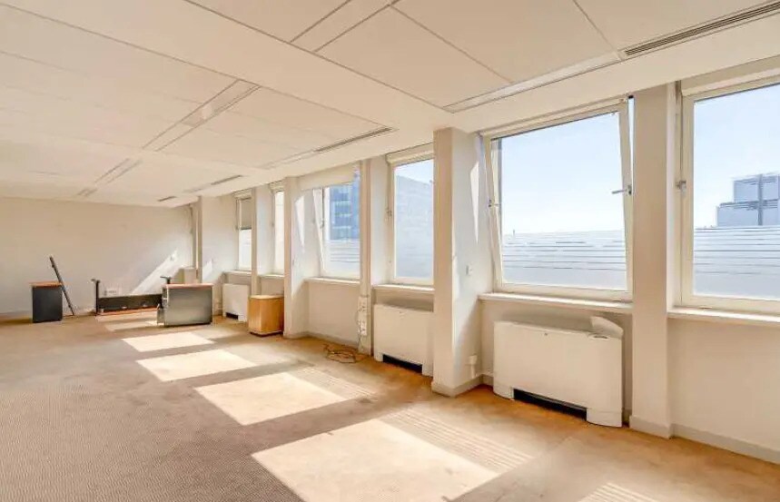 Office in Clichy for sale - Interior Photo - Image 3 of 16