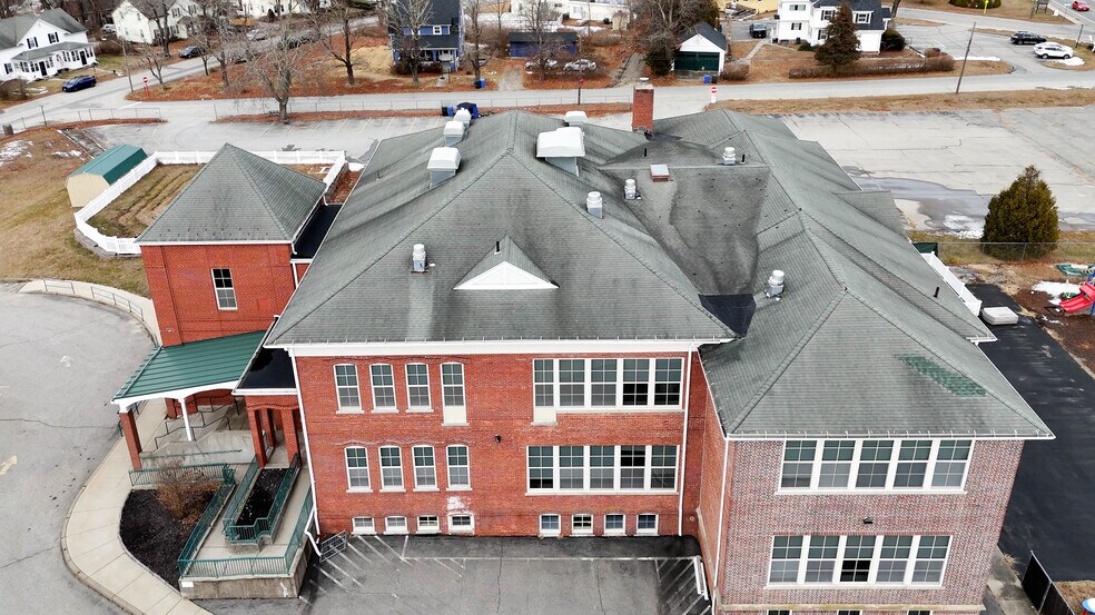 651 Norwich Rd, Plainfield, CT à vendre - Photo du bâtiment - Image 3 de 62