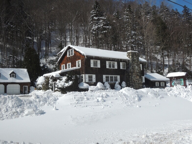5672 US Route 4, Killington, VT for sale - Building Photo - Image 1 of 21