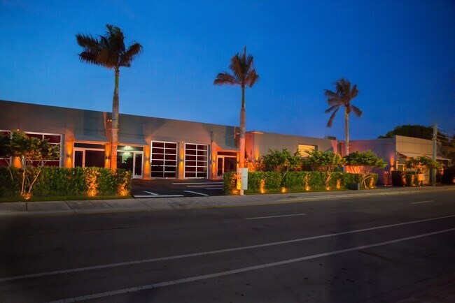 Plus de détails pour 263 NE 61st St, Miami, FL - Bureau à louer