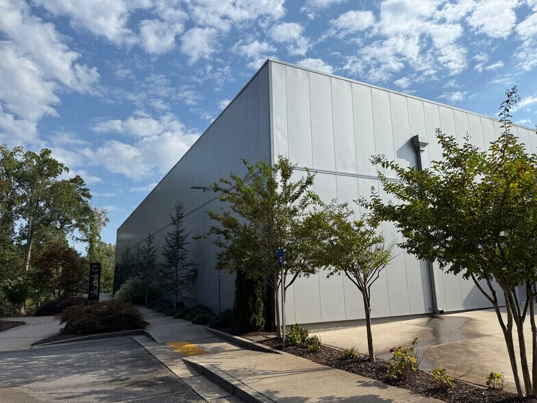 5510 Ecopark Dr, Alpharetta, GA à vendre - Photo du bâtiment - Image 2 de 27