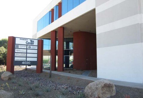 4020 N 20th St, Phoenix, AZ à louer - Photo du bâtiment - Image 3 de 4