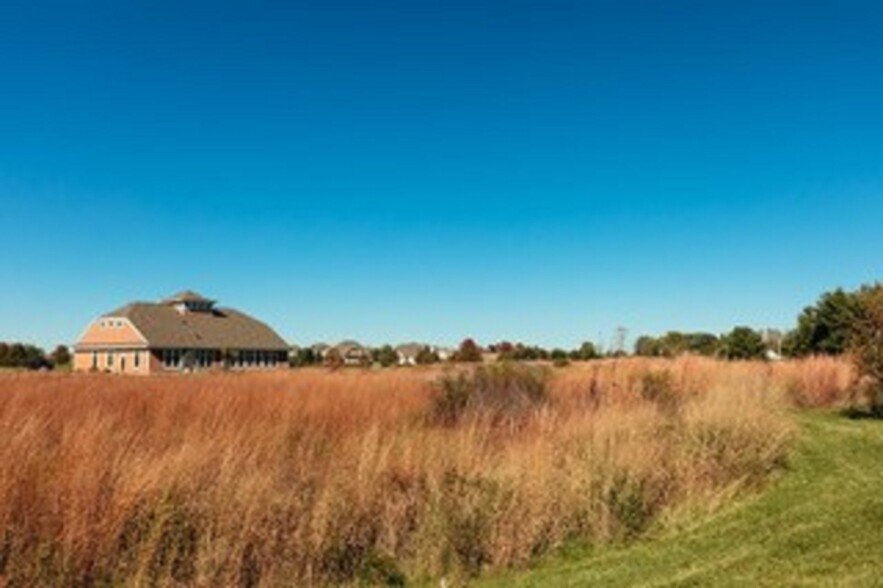 Newbury Place, Caledonia, IL for sale - Building Photo - Image 3 of 7