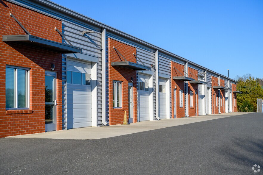 25 Centreport Pky, Stafford, VA à louer - Photo du bâtiment - Image 3 de 11