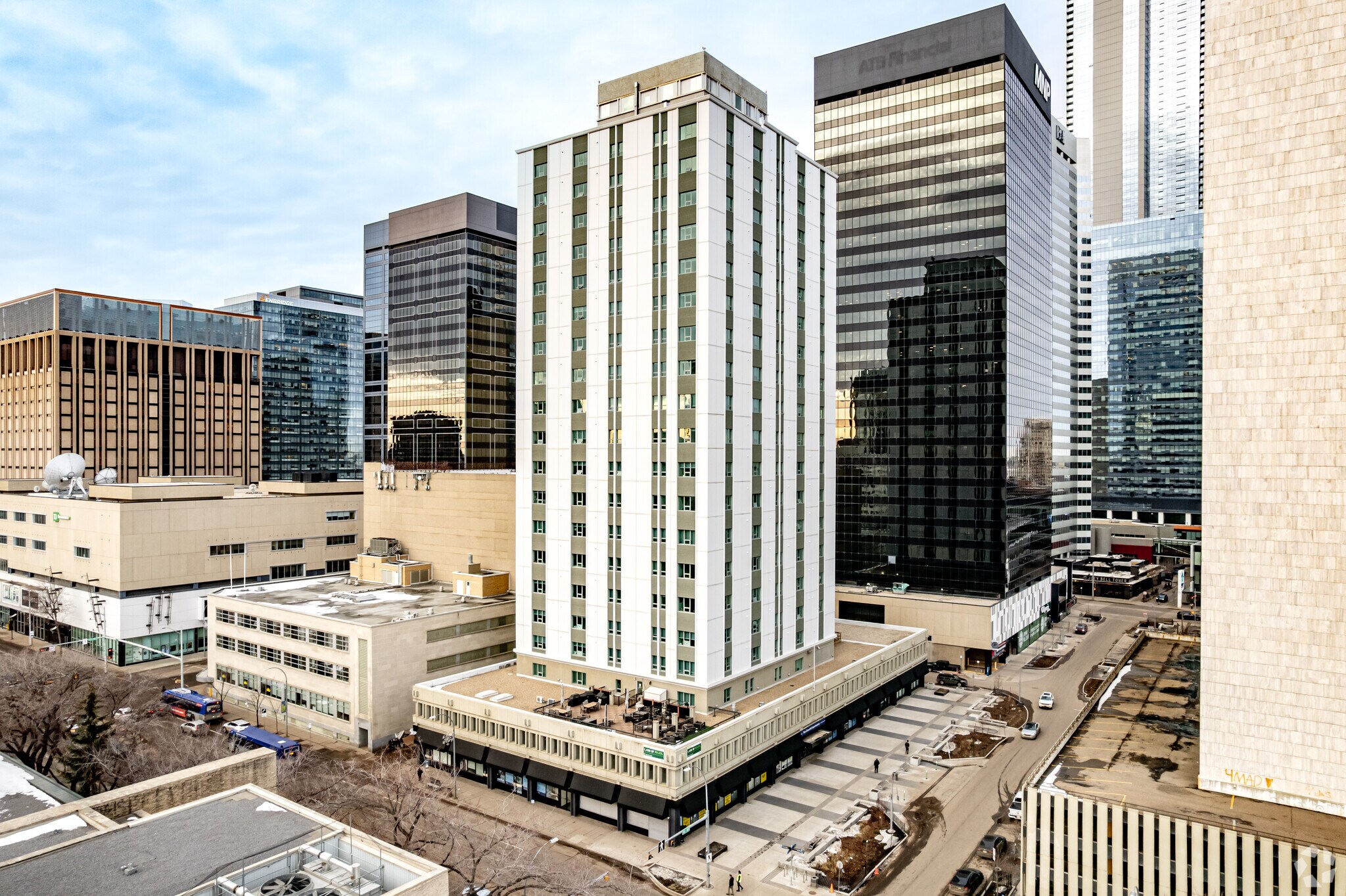 10015 103 Av NW, Edmonton, AB à vendre Photo du bâtiment- Image 1 de 24