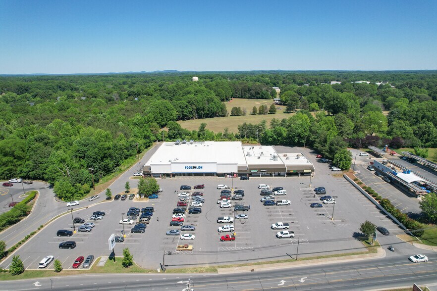956-968 W Main St, Rockwell, NC à louer - Photo du bâtiment - Image 2 de 4