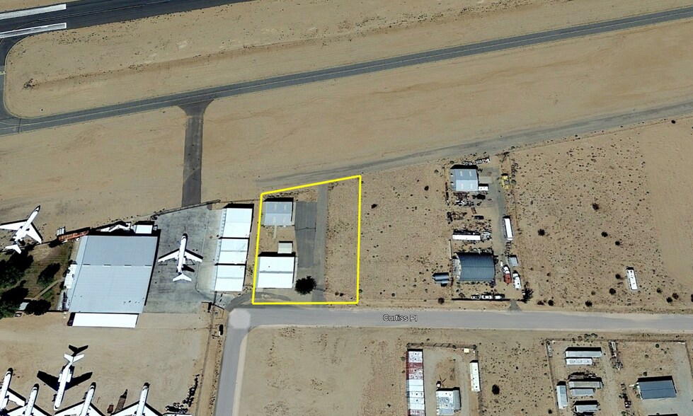 6001 Curtis Pl, California City, CA à vendre - Photo du bâtiment - Image 1 de 21