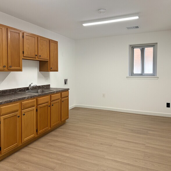 1645 N Calhoun St, Baltimore, MD à vendre - Photo du bâtiment - Image 2 de 14
