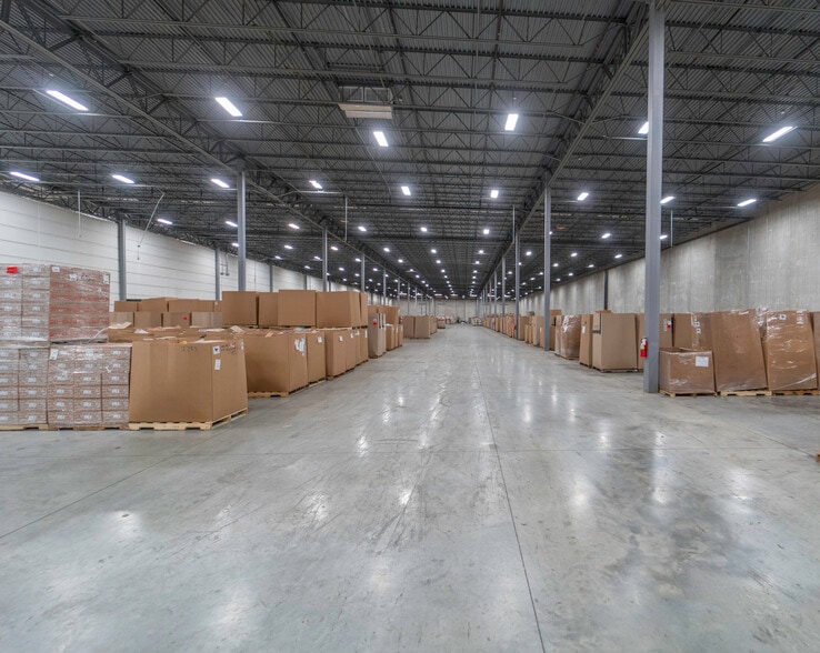 6900 Morris Estate Dr, Charlotte, NC for sale - Interior Photo - Image 3 of 4