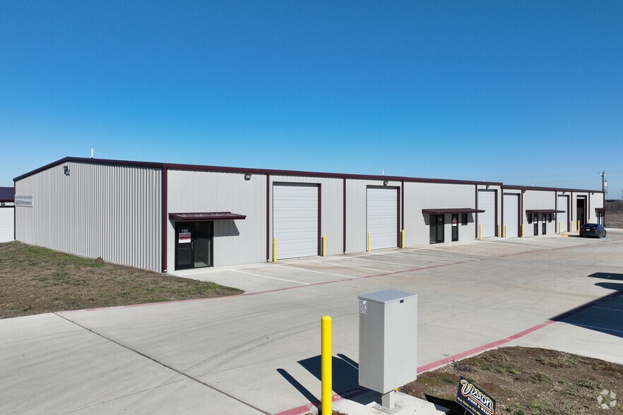 4576 J D Mouser Pky, Alvarado, TX for lease - Building Photo - Image 1 of 4
