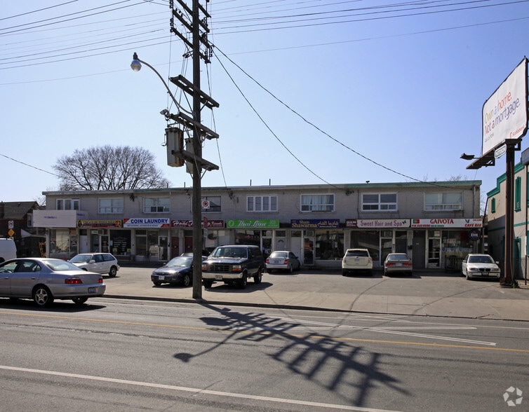1543-1557 Dupont St, Toronto, ON for lease - Building Photo - Image 2 of 4