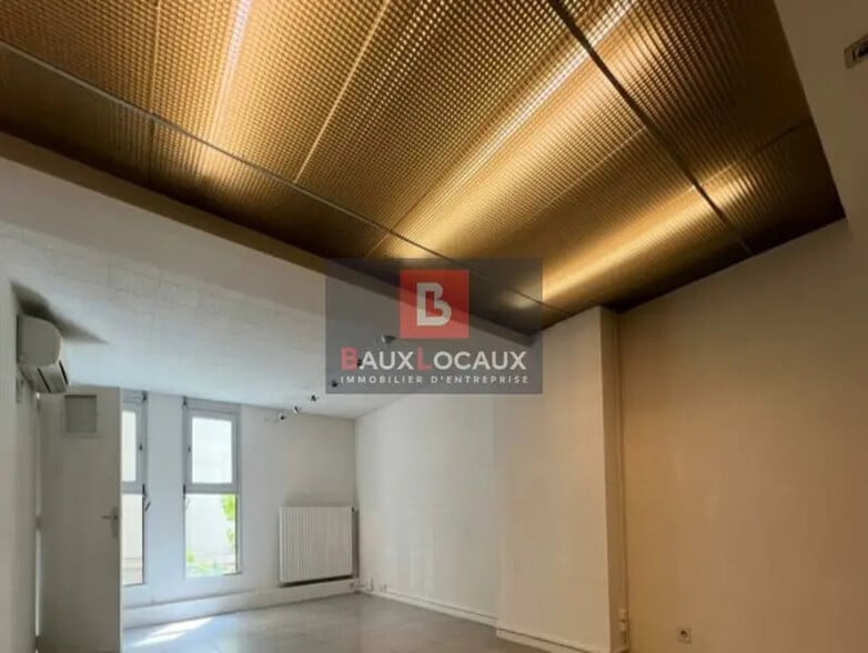 Office in Avignon for lease - Interior Photo - Image 3 of 7