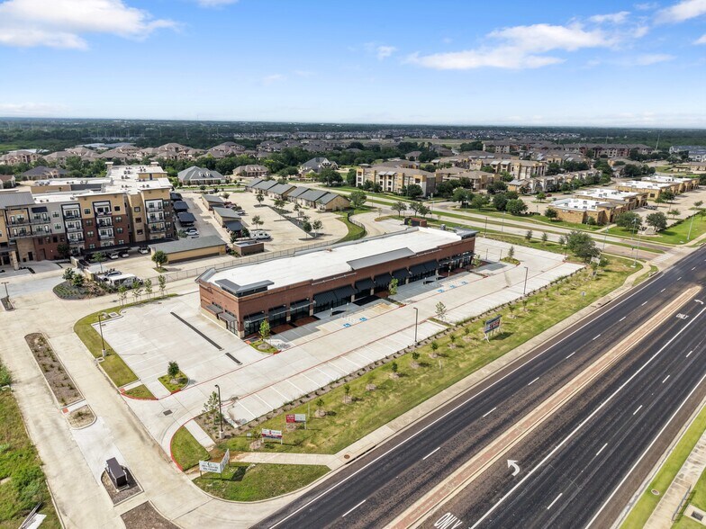 3339-3349 University Drive, Bryan, TX à louer - Photo du bâtiment - Image 3 de 8