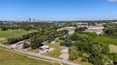 2721 SW 30th St, Des Moines, IA - Aerial map view - Image1