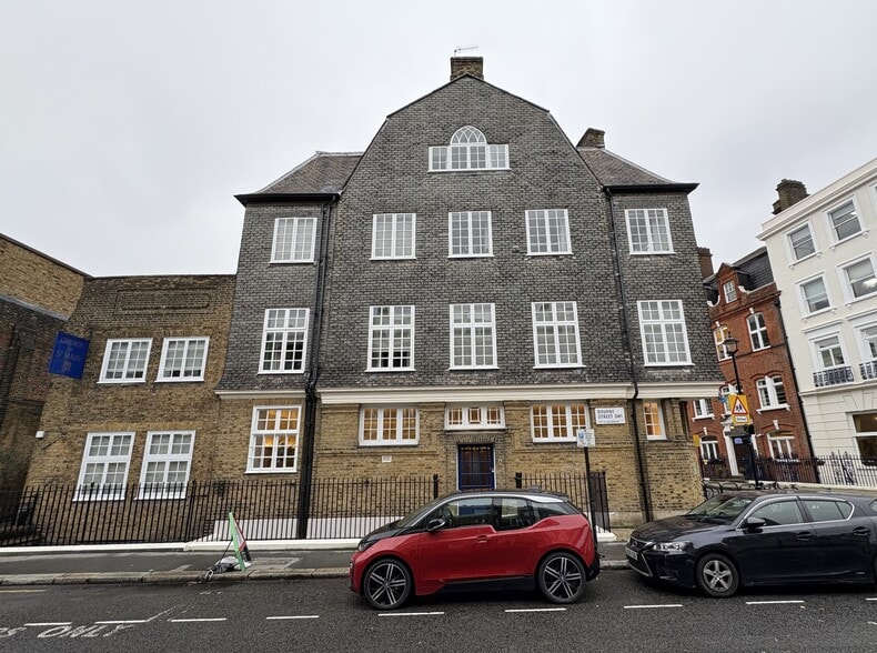 30 Bourne St, London for lease - Building Photo - Image 1 of 2