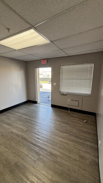 2101-2251 SW 59th Ave, West Park, FL à louer - Photo intérieure - Image 3 de 9