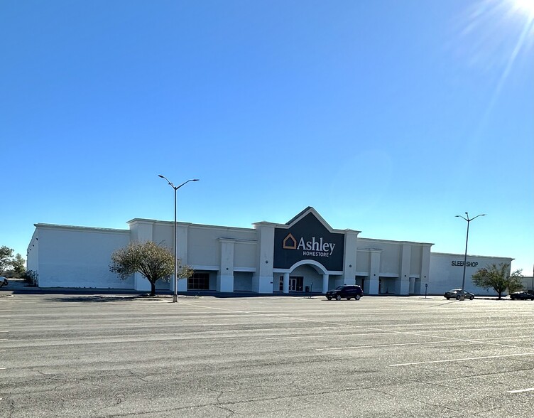 3625 Highway 14, Lake Charles, LA for lease - Building Photo - Image 2 of 12