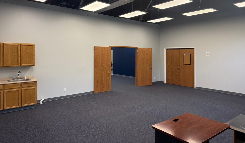 8191 Birchwood Ct, Johnston, IA à louer - Photo intérieure - Image 3 de 24