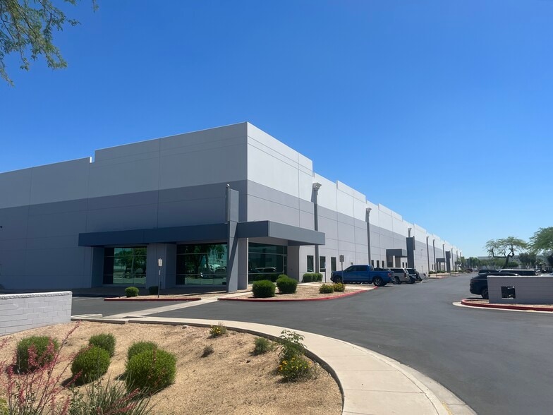 405 N 75th Ave, Phoenix, AZ for lease - Building Photo - Image 1 of 4