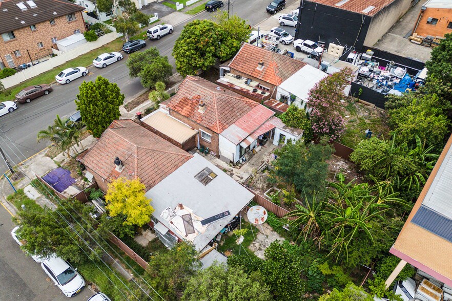 2-8 Una St, Campsie for sale - Primary Photo - Image 1 of 7