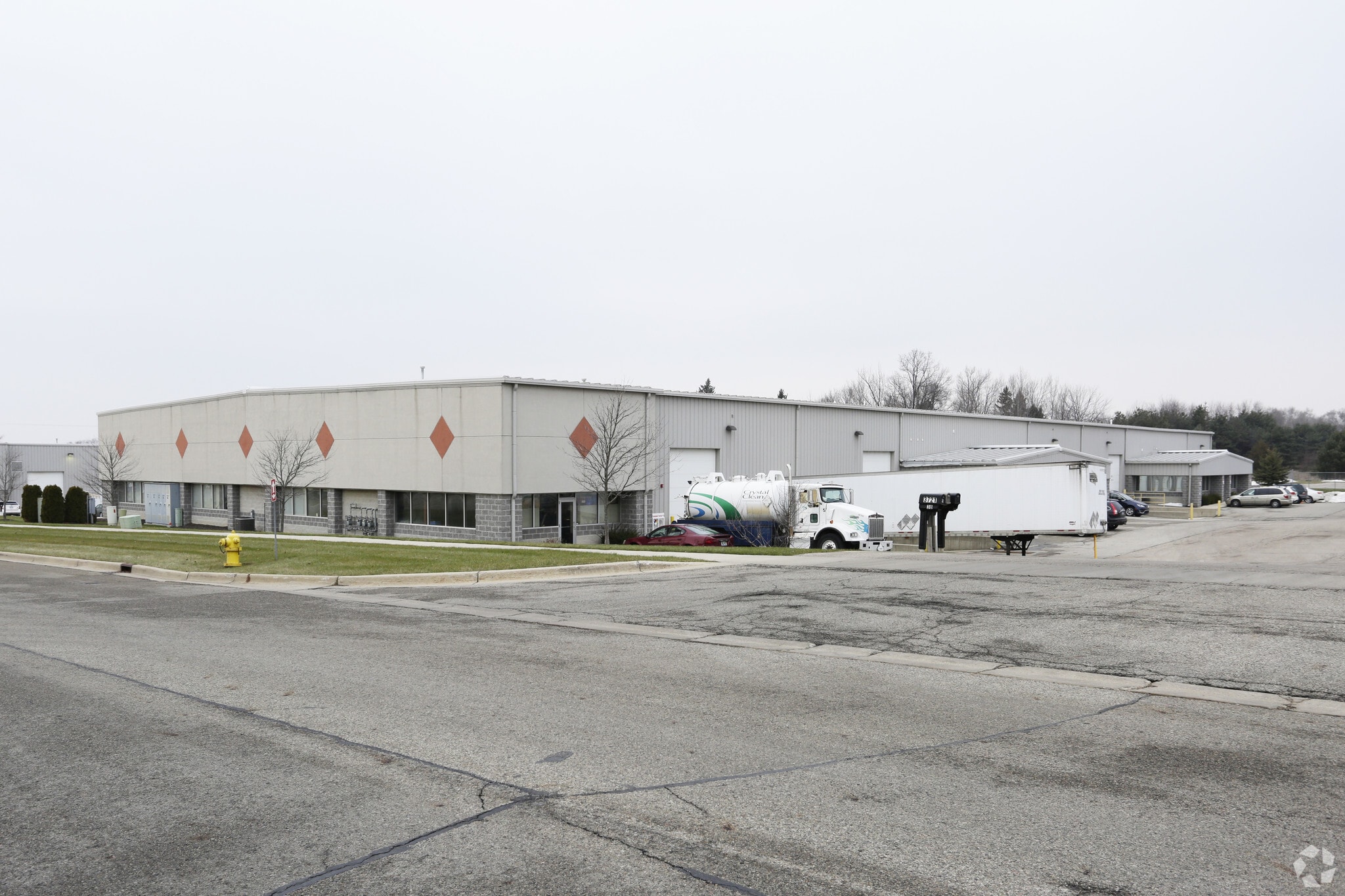 3721 Northridge Dr NW, Grand Rapids, MI for lease Primary Photo- Image 1 of 6