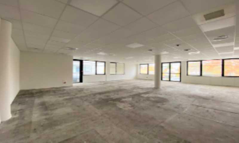 Bureau dans Saint-Priest à louer - Photo intérieure - Image 2 de 4