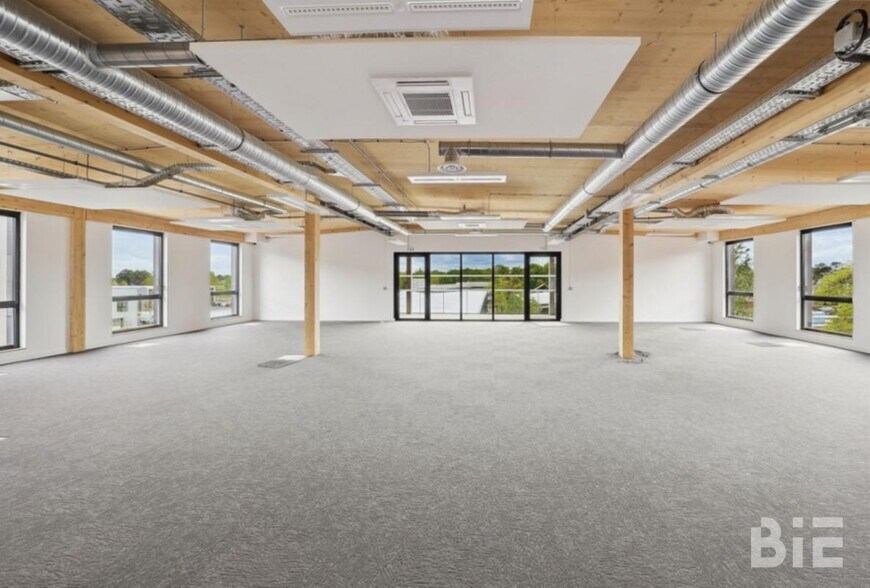 Office in Mérignac for lease - Interior Photo - Image 3 of 13
