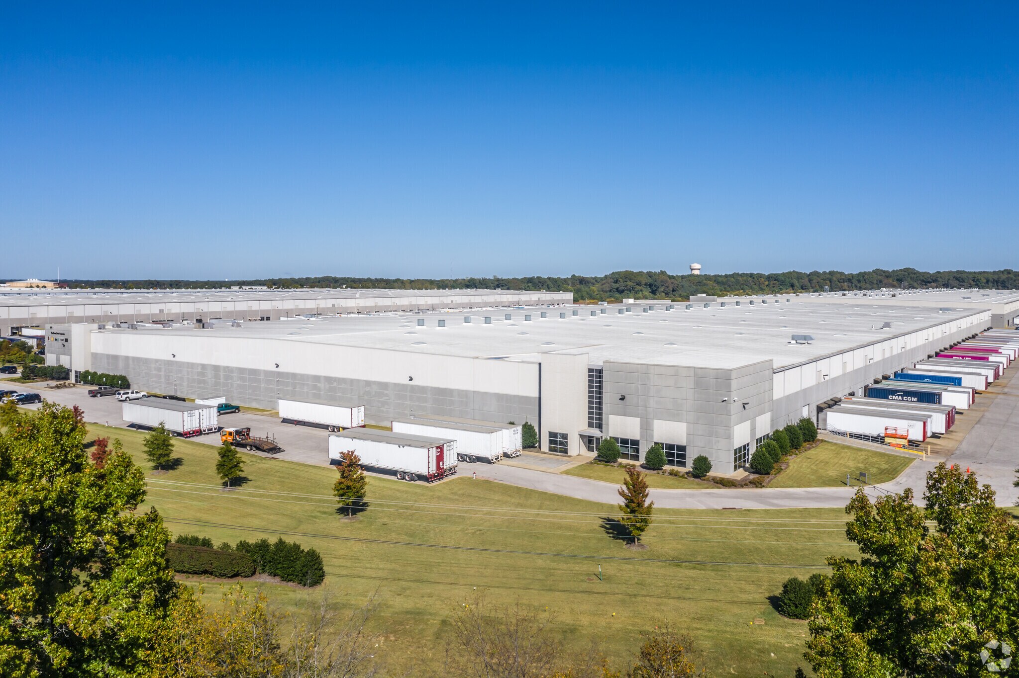 699 Research Dr, Southaven, MS à louer Photo principale- Image 1 de 8