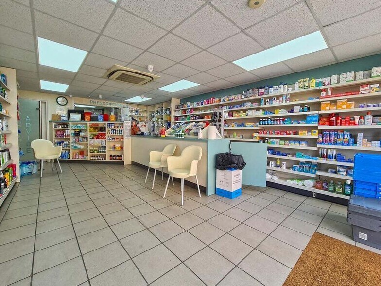 18 Broome Way, Jaywick à vendre - Photo du bâtiment - Image 2 de 11