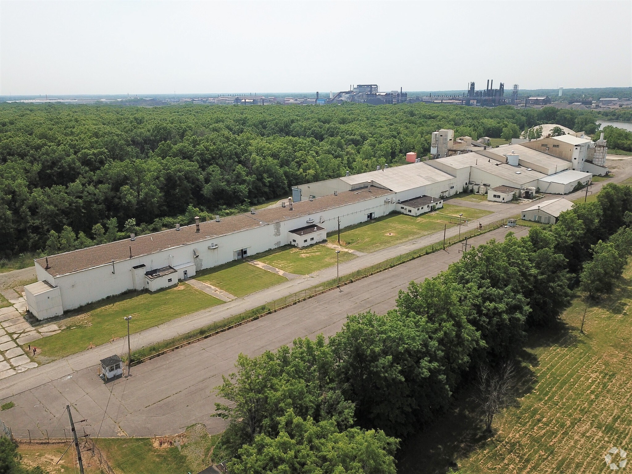 1901 Henderson Dr, Lorain, OH à louer Photo principale- Image 1 de 14